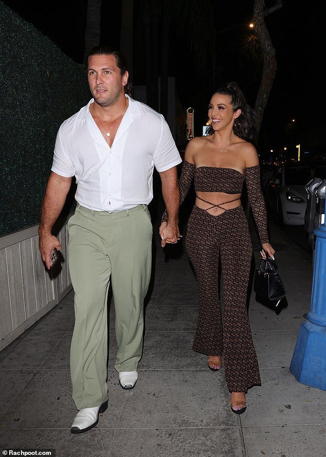 Scheana Shay showcases her flat midriff in crop high and matching bottoms with husband Brock Davies