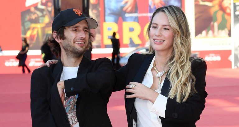 Hopper & Dylan Penn Share Enjoyable Brother-Sister Second at ‘Indicators Of Love’ Premiere in Rome