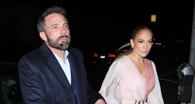 Jennifer Lopez & Ben Affleck Have fun Valentine’s Day with Romantic Dinner Date