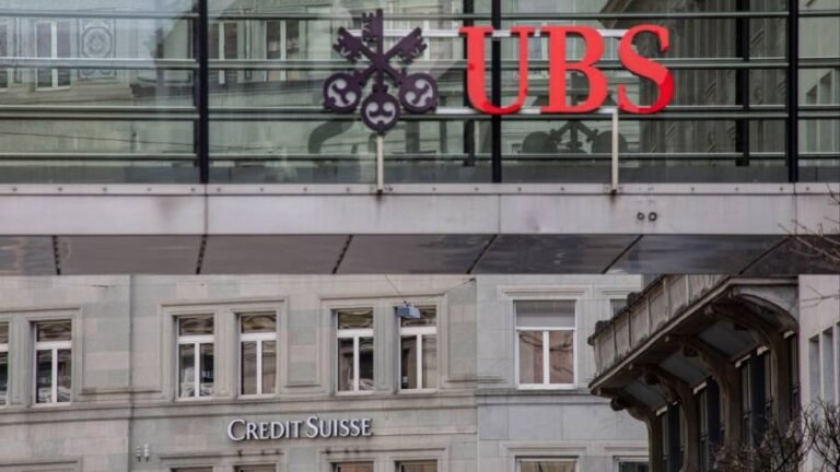 UBS in talks to amass Credit score Suisse