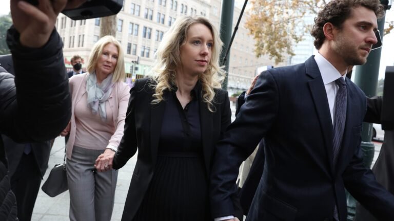 Disgraced Theranos CEO Elizabeth Holmes will report back to jail on Could 30