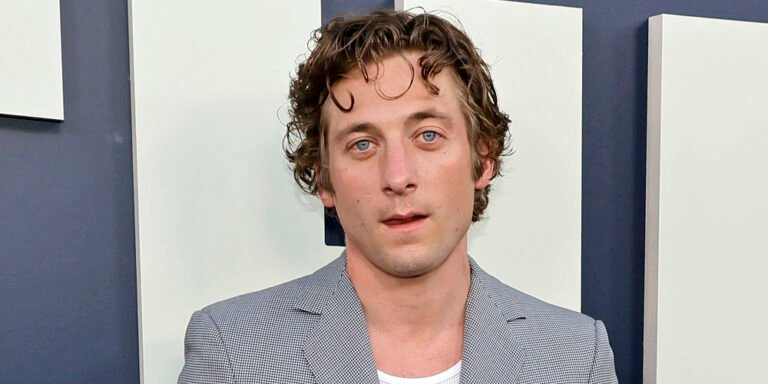 Jeremy Allen White Reveals the Star He Needs on ‘The Bear’ Season 3 | Jeremy Allen White, Sam Rockwell, Tv, The Bear | Simply Jared: Celeb Information and Gossip