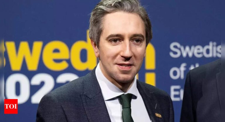 Simon Harris set to be Irish PM-in-waiting as management voting closes