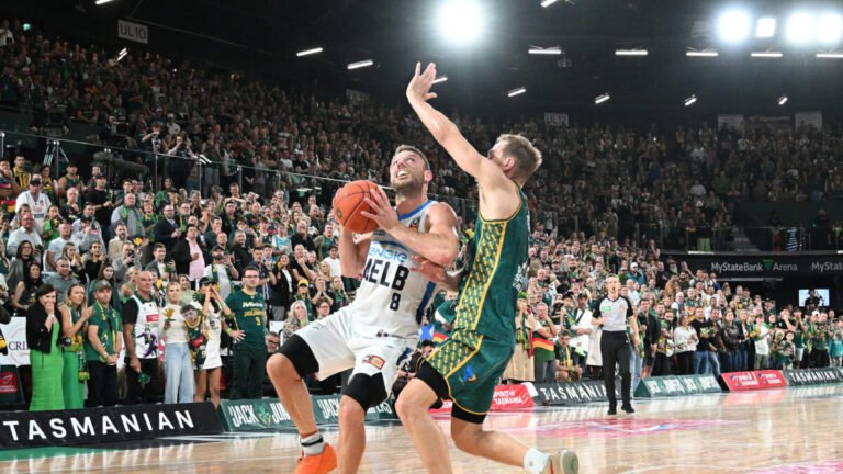 Delly delivers, forces NBL decider with ultra-clutch bucket as JackJumper practically repeats miracle